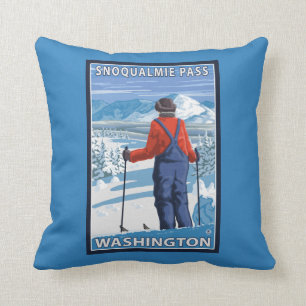 Skier Admiring - Snoqualmie Pass, Washington Kussen