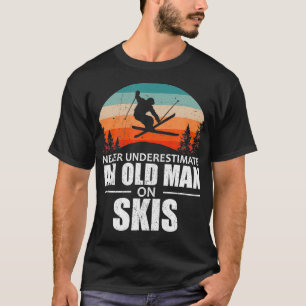 Skier onderschat nooit een oud Man op de huid T-shirt