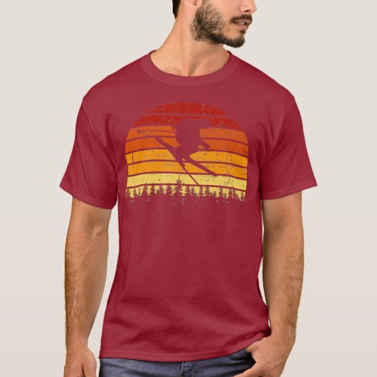 Skier Retro  Mountains Ski Skier Skiing T-shirt (Voorkant)