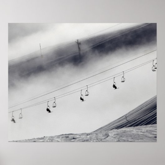 Skiers op een stoellift poster (Voorkant)