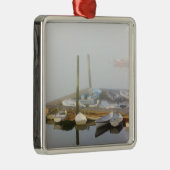 Skiffs and ochtend mist in Southwest Harbour, Metalen Ornament (Rechts)