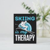 Skiing is mijn therapie grappige skiester Ski Briefkaart (Staand voorkant)