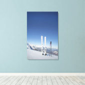 Skis en Ski Poles Canvas Afdruk (Insitu (Houten vloer))