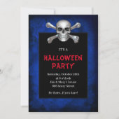 Skull and Crossbones Blue Grunge Halloween Party Kaart (Voorkant)