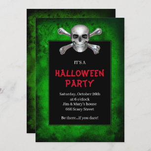 Skull and Crossbones Green Grunge Halloween Party Kaart