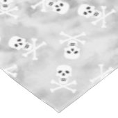 Skull and Crossbones Halloween tafelkleed (Gekanteld)