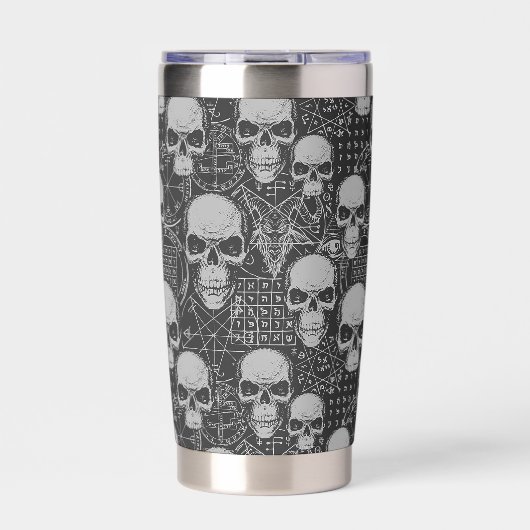 Skull and Symbol Gothic Design Geïsoleerde Drinkbeker (Voorkant)