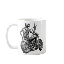 "Skull-Biker" auf heisser Maschine