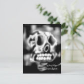 Skull Black White Halloween Party-uitnodigingen Kaart (Staand voorkant)