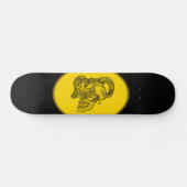 Skull Devil Head Black en Yellow Design Skateboard (Horizontaal)