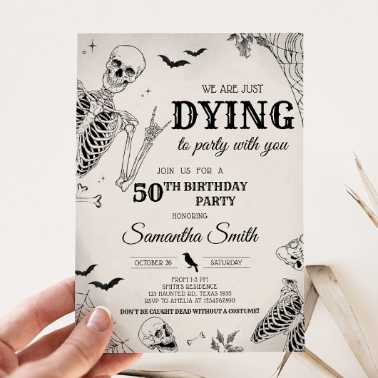 Skull Dying voor Halloween verjaardagsfeestje Kaart