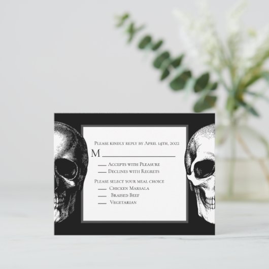 Skull Gothic Halloween Wedding Reply Kaart (Staand voorkant)