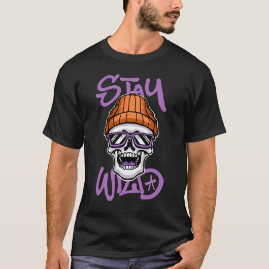 Skull in Beanie and Sunglasses streetwear T-shirt (Voorkant)