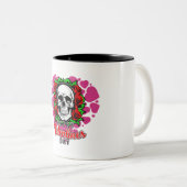 Skull Love - tweekleurige Mok, 11 oz Tweekleurige Koffiemok (Voorkant rechts)