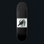 Skull Raven Skeleton Key Black Persoonlijk Skateboard<br><div class="desc">Een afgebeelde gothische schedel,  raven en skeletsleutel op het zwarte skateboard.</div>