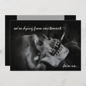 Skull Smoking Cigarette Halloween Party Invitation Kaart (Voorkant / Achterkant)