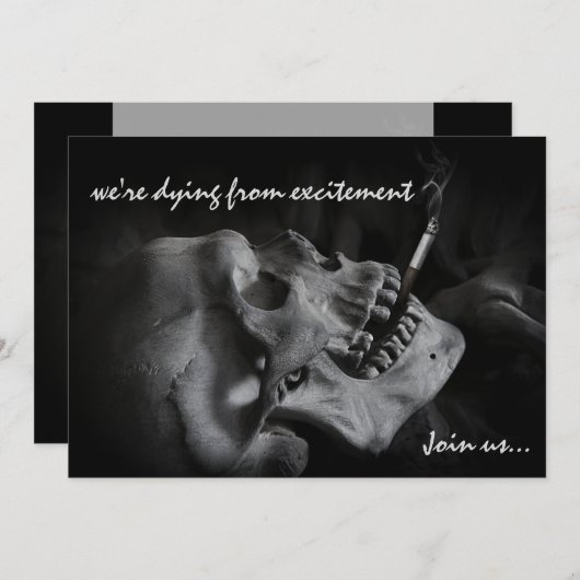 Skull Smoking Cigarette Halloween Party Invitation Kaart (Voorkant / Achterkant)
