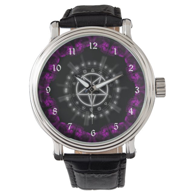 Skulls and Runes Pentagram Gothic Art Horloge (Voorkant)