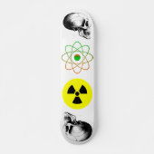 Skulls Atom Radiation Sign Skateboard (Voorkant)