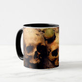 Skulls bij Les Catacombes de Paris Mok (Voorkant links)