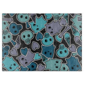 Skulls en harten op zwarte achtergrond 2 snijplank (Voorkant)