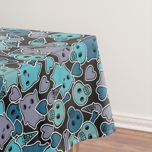 Skulls en harten op zwarte achtergrond 2 tafelkleed (Voorbeeld)