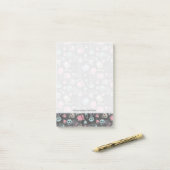 Skulls en harten op zwarte achtergrond post-it® notes (Op bureau)