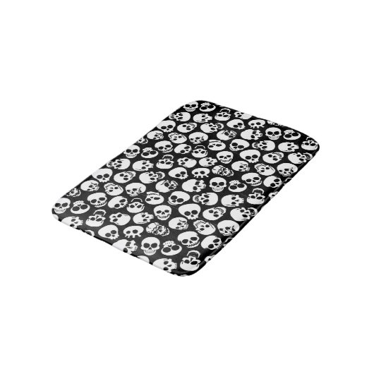 Skulls in Black Background Pattern Badmat (Gekanteld)