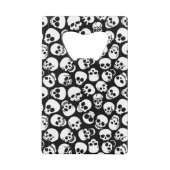 Skulls in Black Background Pattern Creditkaart Flessenopener (Achterkant)