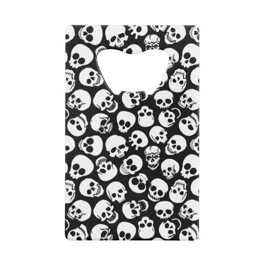Skulls in Black Background Pattern Creditkaart Flessenopener (Achterkant)