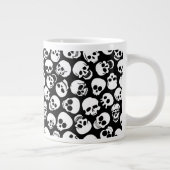 Skulls in Black Background Pattern Grote Koffiekop (Rechts)
