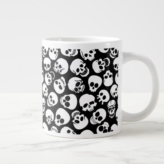 Skulls in Black Background Pattern Grote Koffiekop (Rechts)