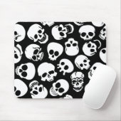 Skulls in Black Background Pattern Muismat (Met muis)