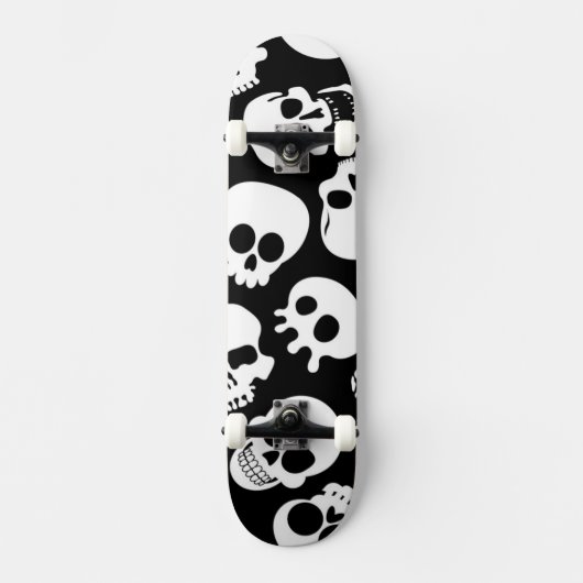 Skulls in Black Background Pattern Persoonlijk Skateboard (Voorkant)