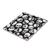 Skulls in Black Background Pattern Tegeltje (Zijkant)