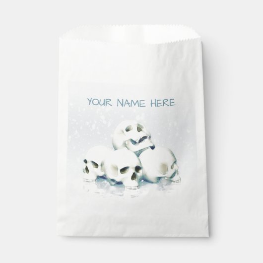 Skulls in the snow. Personalized Bedankzakje (Voorkant)
