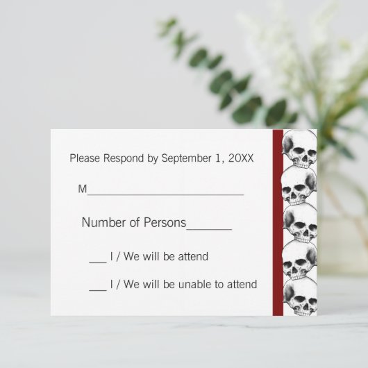 Skulls met Stripe (Red) RSVP-kaart RSVP Kaartje (Staand voorkant)