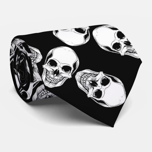 Skulls op zwarte stropdas (Opgerold)
