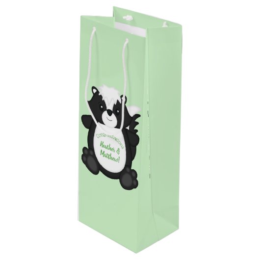 Skunk Baby shower Green Wijn Cadeautas (Voorkant Gekanteld)