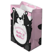Skunk Baby shower Roze Medium Cadeauzakje (Achterkant Gekanteld)