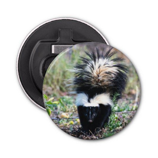 Skunk Black and White Button Flesopener (Voorkant)