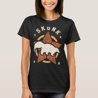 Skunk Retro Classic Animal T-shirt
