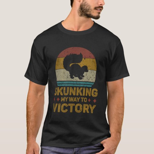 Skunking Mijn Weg Naar Overwinning  Cribbage Board T-shirt (Voorkant)