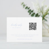 Sky Blue Chinoiserie Bruiloft QR Code RSVP Kaartje (Staand voorkant)