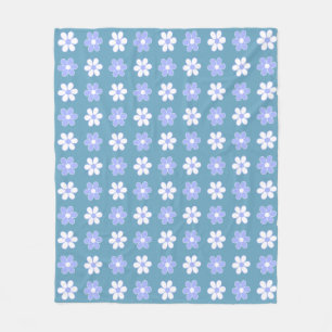 Sky Blue en White Flowers op Blue Fleece Deken