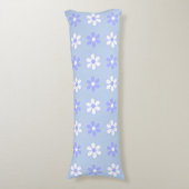 Sky Blue en White Flowers op Light Blue Lichaamskussen (Voorkant Verticaal)