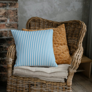 Sky Blue en White Striped Ocean Geïnspireerd Kussen