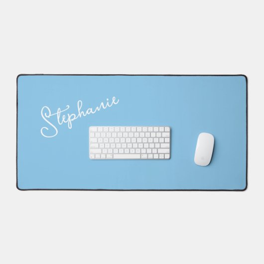 Sky Blue Minimalistische gepersonaliseerde scriptn Bureaumat (Keyboard & Muis)