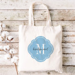 Sky Blue Monogram Bruidsmeisje Canvas tas<br><div class="desc">Schattigee trendy monogrammed bruiloft party canvas tassen gepersonaliseerd met een aangepaste monogram initiaal,  bruidsmeisje tekst of voeg een naam of een ander bericht. Klik op Aanpassen om tekst lettertypen en kleuren te wijzigen in creëer een uniek cadeau voor uw bruidsmeisjes en bruiloftsfeest!</div>