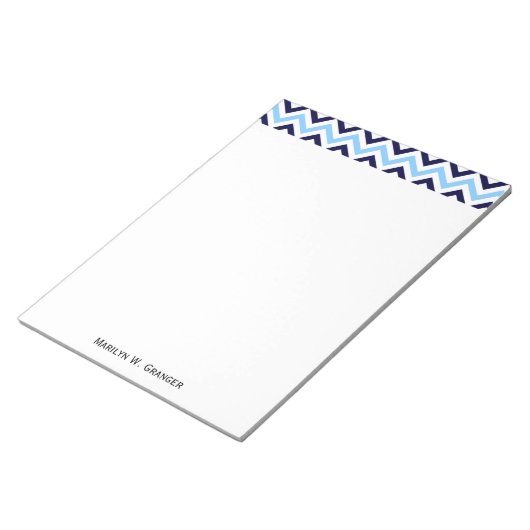 Sky Blue, Navy, White Large Chevron ZigZag Pattern Notitieblok (Schuin)